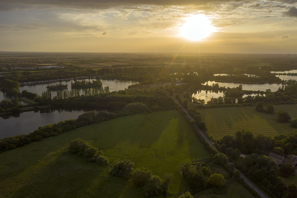 Hardwick Lakes Oxfordshire Photos by Drone Grey Arrows Drone Club UK