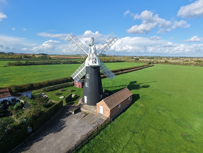 dji_fly_20261016_121254_0011_1792155654466_photo_beautify