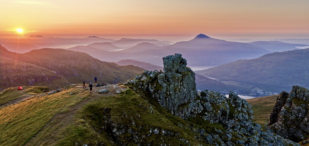 Sunrise over Ben Arthur (The Cobbler) and Ben Lomond - Photos by Drone ...
