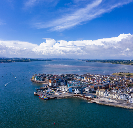 Estuary vert pano_sm