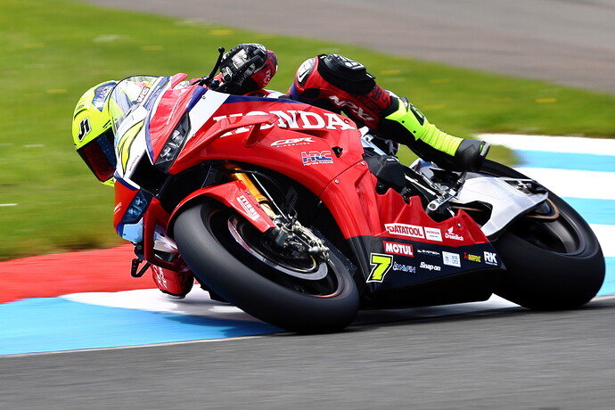 IMG_1693_vickers_fireblade
