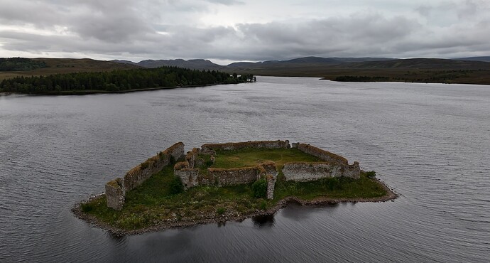lochindorb castle