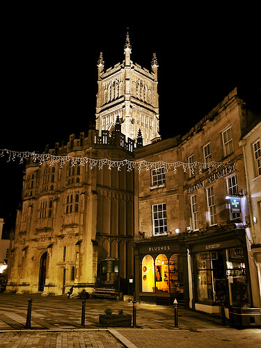 Cirencester market square