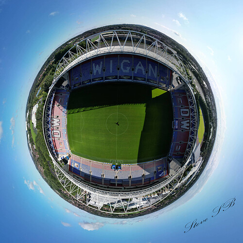 DW STADIUM TINY PLANET