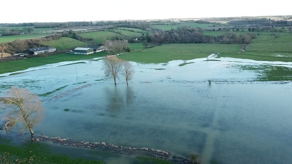 River Waveney during flooding, Mendham Suffolk - Videos by Drone - Grey ...