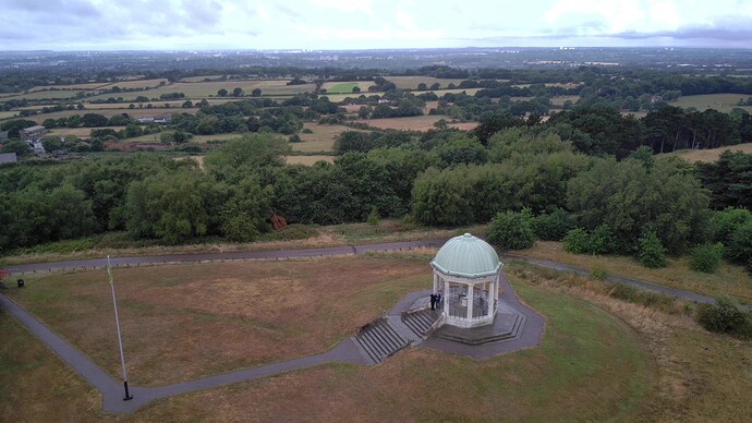 vlcsnap-2025-07-06-17h00m41s076