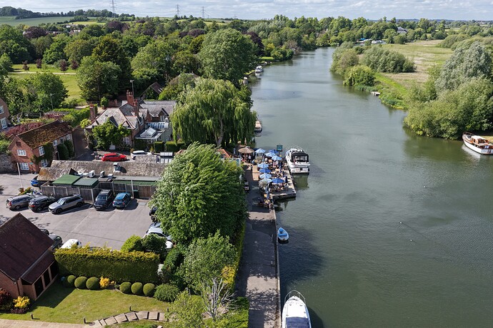 dji_fly_20250525_155202_0021_1748191376339_photo