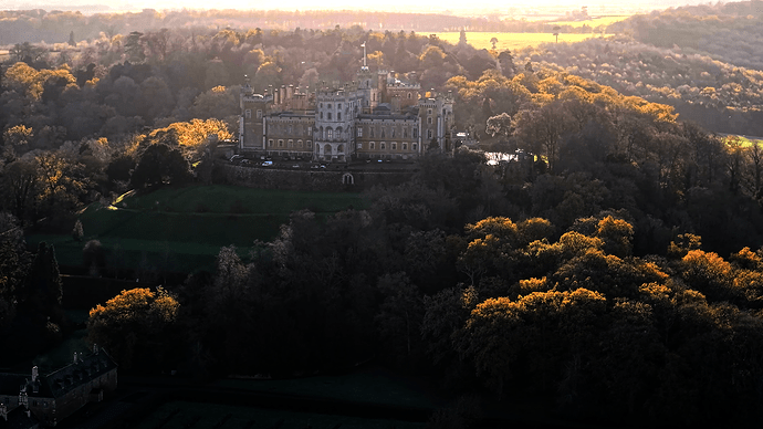 9a97916d-a3a6-409c-a96a-1059bf76779e_castle3