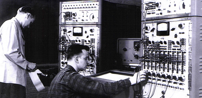 throwback-computer-in-control-featured-image1