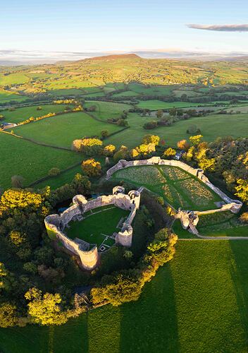 abfd4926-5985-47e8-b050-44928d531bc5_castles-5-