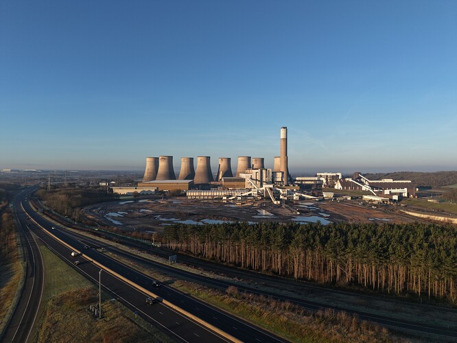 dji_fly_20251231_093202_0066_1767173735931_photo