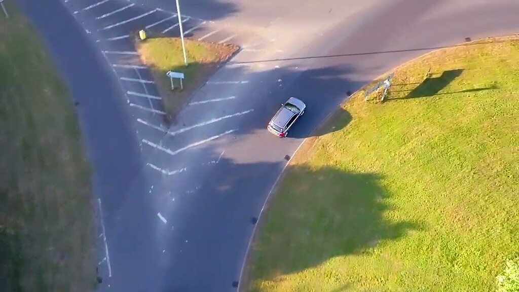 Active Track 2 with added traffic. Mavic 3 Pro - Videos by Drone - Grey ...
