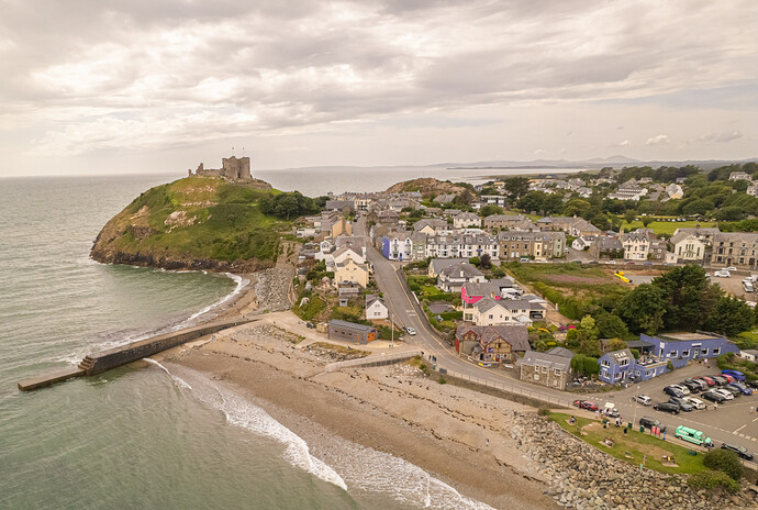 cricieth castle 2-1