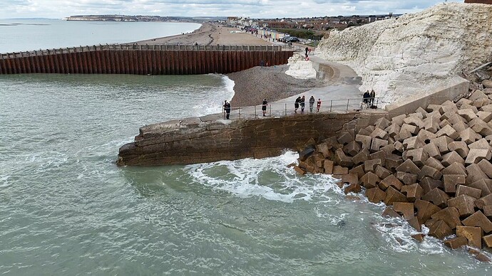 b94def39-8d37-46c0-a92e-9e304fbdc09f_dji_fly_20