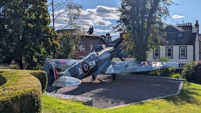 PXL_20250925_123957858