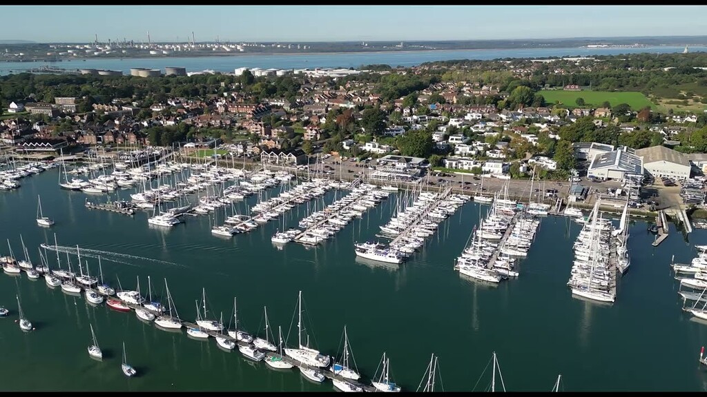 Hamble Front Messing about on the River Hamble - Videos by Drone - Grey Arrows Drone ...