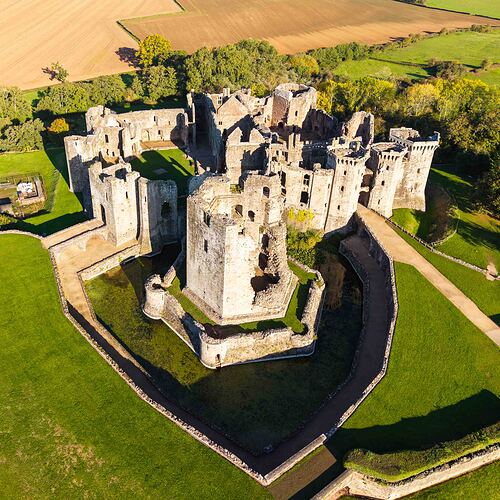 7dddcecc-5669-4384-83b4-3b7732ba3555_castles-23