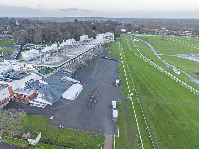 sandown park 27