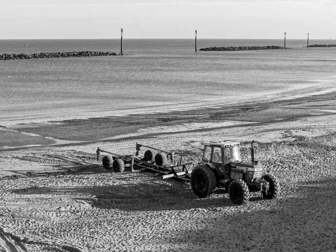 DJI_20251219123242_0123_D