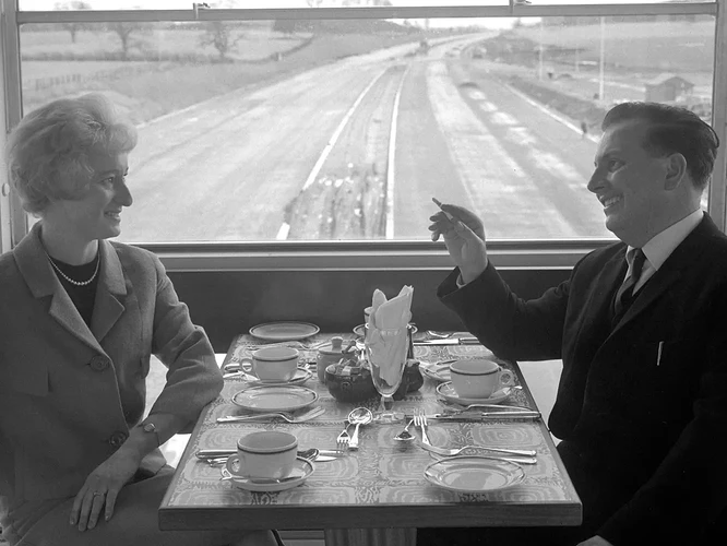 b9e0e20d2cbb7ac9ab4a2d78a53bb880a3054a61_2_666x500