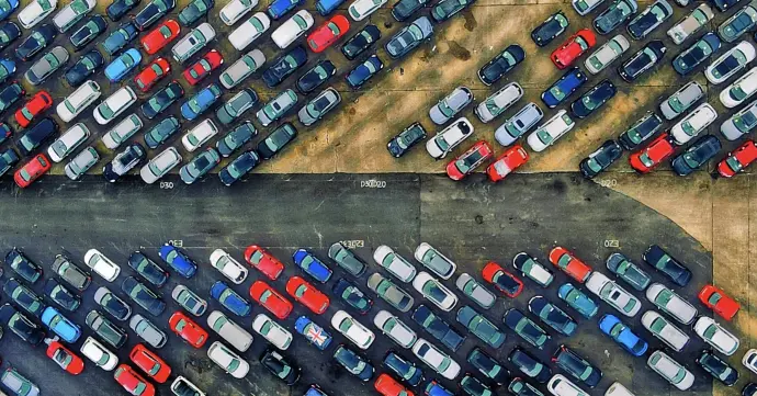 DC57CFBF-4F2C-459F-886A-99E06C8F5189